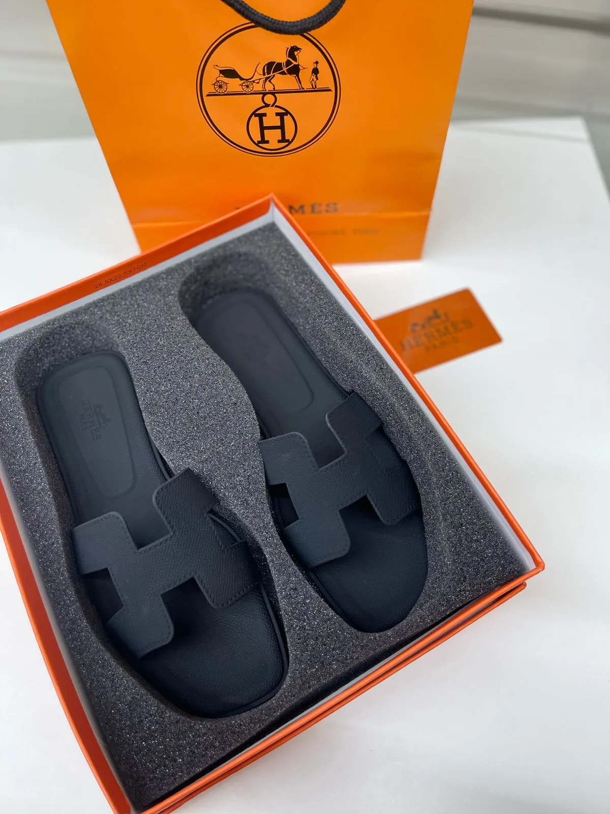 𝐇 Oran Leather Matte Flat Sandals