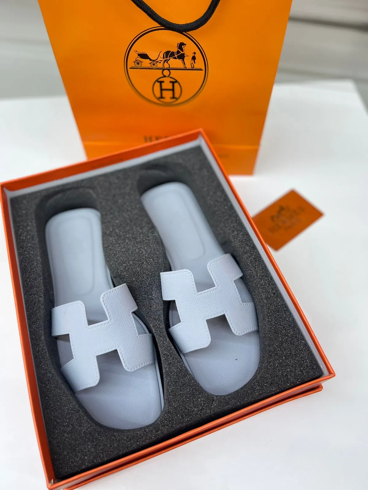 𝐇 Oran Leather Matte Flat Sandals