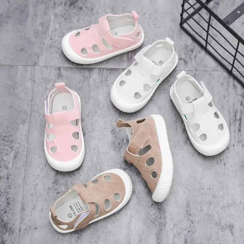 Breathable Closed Toe Sandal Sneakers