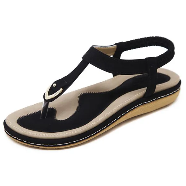 Elegant and airy sandals