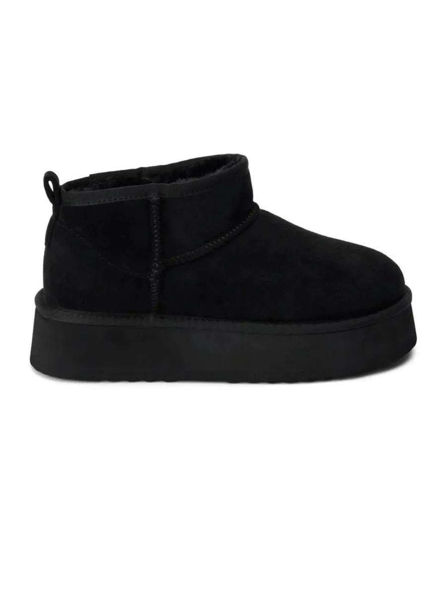 Matisse Breckenridge Boot - Black