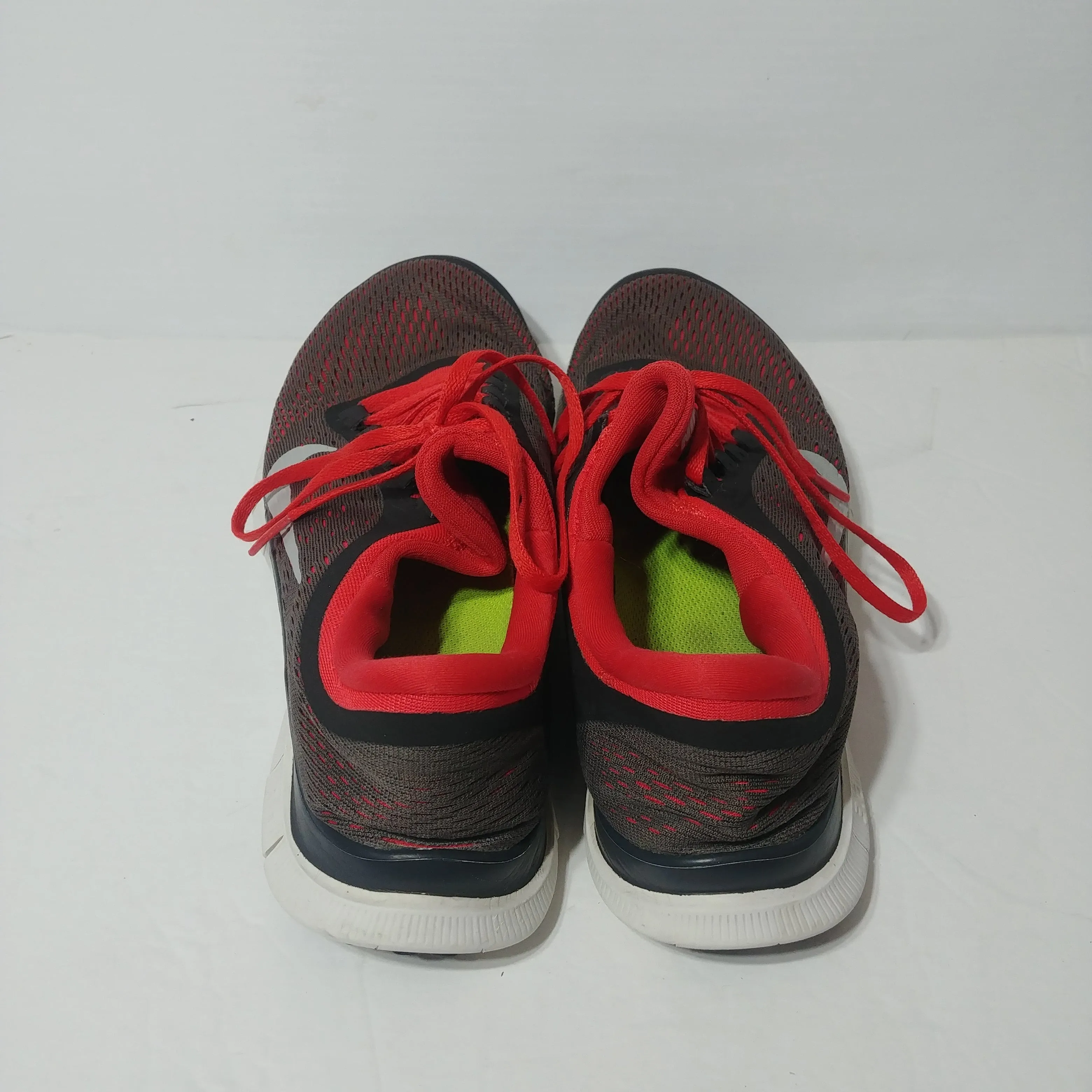 Nike Mens Running Shoes - Size 10.5 - Pre-owned - A31PES